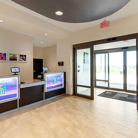 Studio 6 Austin Airport Exterior foto